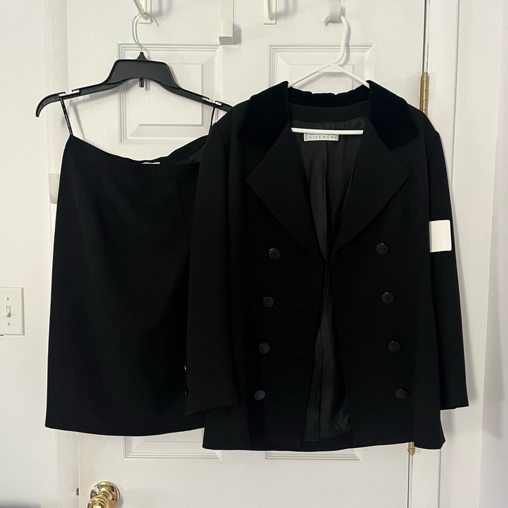 Vintage 90s Givenchy Couture Ladies Black Knit Jacket & Skirt Suit Set Sz M